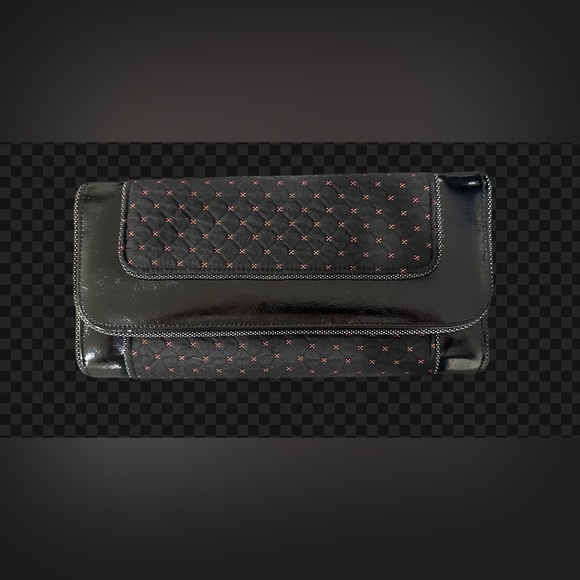 Brand New Classy Evening Purse with Gold/Black Chain Shoulder Strap. - Picture 3 of 9